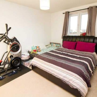 2 bedroom property to rent in Croydon - Photo 3