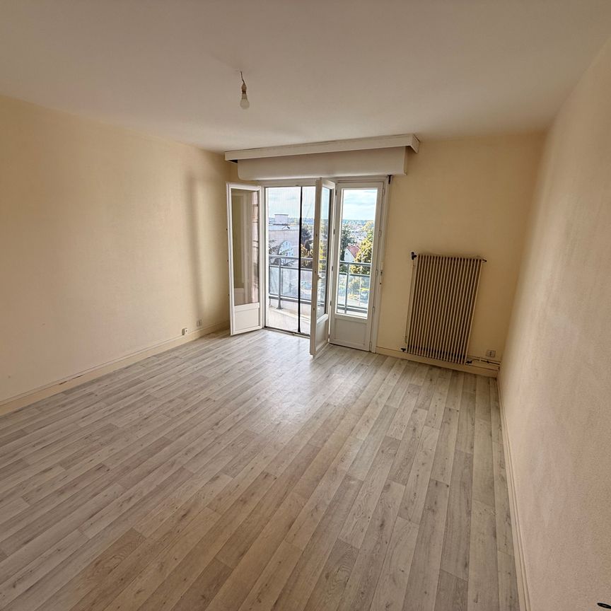 Location Appartement 2 pièces 50m² CHATELLERAULT 86100 - Photo 1