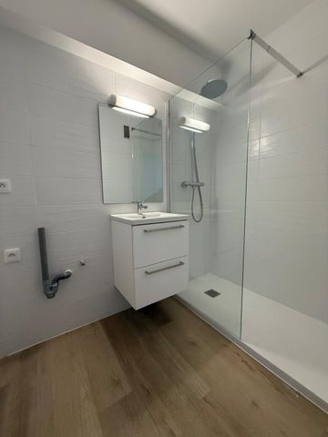 Location Appartement 3 pièces 65m² - Photo 2