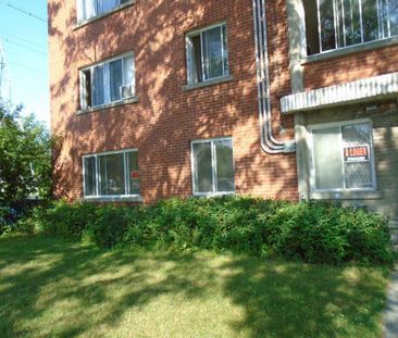 GRAND 4 1/2 AHUNTSIC RÉNOVÉ - Photo 1