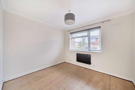 Eastbrook Close, Woking, Surrey, GU21 - Photo 4