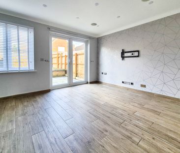 Maple Way, CM6, Dunmow - Photo 5