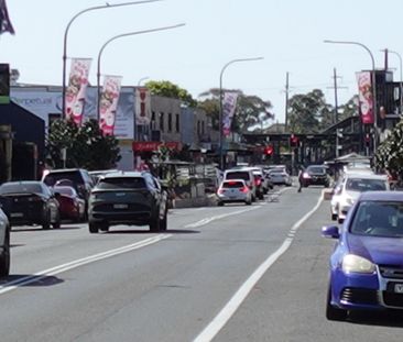 Stunning Renovated Townhouse – a Must-See! - Photo 5