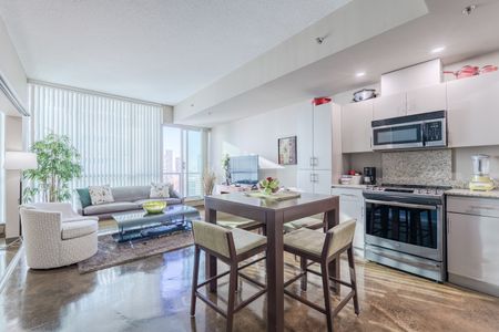 $500 Off October Rent | 2 Bed Furnished Condo With Views & Underground Parking. - Photo 4