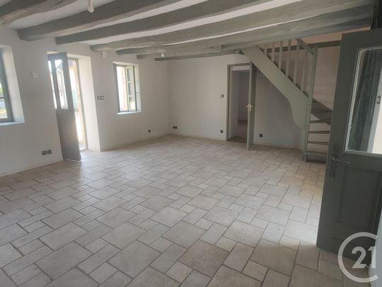 Location Maison 4 pièces 150m² LURCY LEVIS 03320 - Photo 1