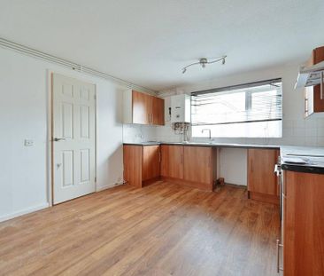 3 bedroom terraced house to rent - Photo 6