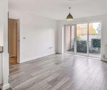 Ruskin Court, Oakridge Road, HP11 - Photo 2