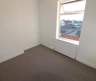 4 bedroom detached house to rent - Photo 4