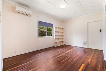 8 Barker Street - Photo 2