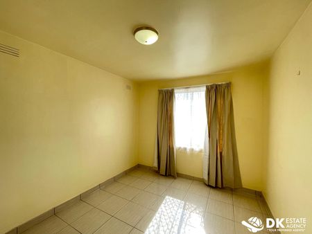 Convenient and Ideal Unit in Albion - Photo 3