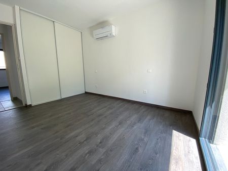 House - Photo 5