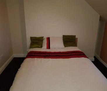 5 Bedroom Non Ensuite - Photo 4