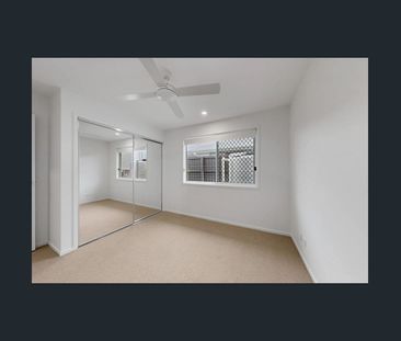 16 Birksgate Crescent, Banya - Photo 6