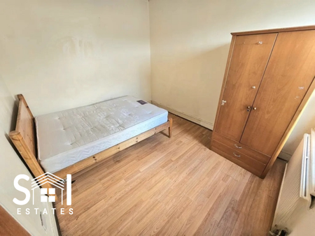 5 bedroom terraced house to rent - Photo 4