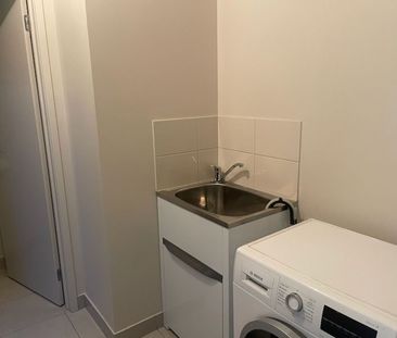 Modern & Low Maintenance - Photo 3