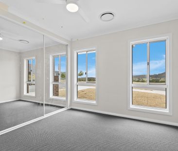 That Brand New Feeling! - Photo 2