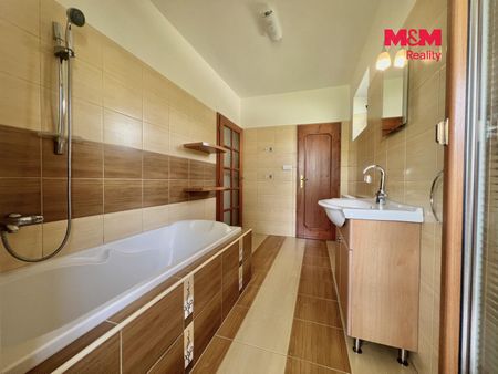 Pronájem rodinného domu 200 m², Strmilov Česká Olešná - Photo 4