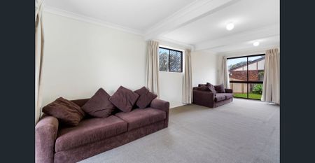 Price REDUCED - Highset Home In Robertson State School Catchment! - Photo 4