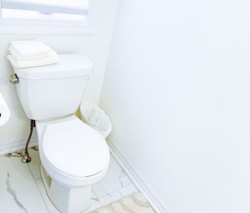 For Lease - 203 Flood Avenue, Clarington, Ontario - Photo 4