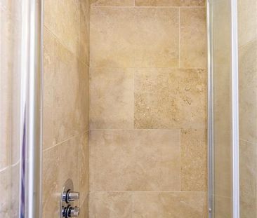 6 bedroom terraced house to rent - Photo 1