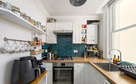 1 Bed Flat, Lansdowne Square, BN3 - Photo 4