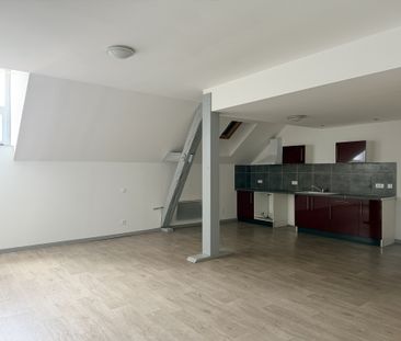 Location Appartement 2 pièces 49m² LA ROCHE CHALAIS 24490 - Photo 1