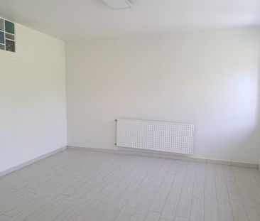 JOLI 3.5 PIECES DE 80 M2 AVEC TERRASSE - Foto 5