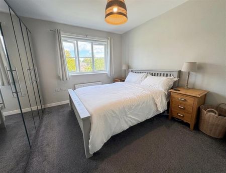 3 Bedroom Detached To Let - Photo 4