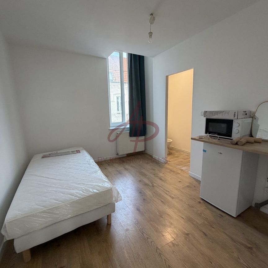 Location Appartement 1 pièce 12m² ROUBAIX 59100 - Photo 1