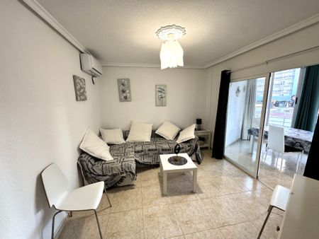 Apartamento en Benidorm, Playa Levante-Centro, alquiler - Photo 4