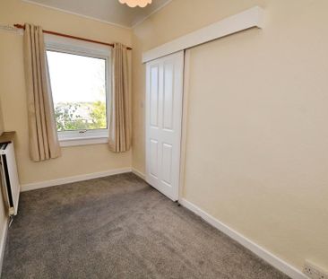 3 bedroom flat to rent - Photo 5