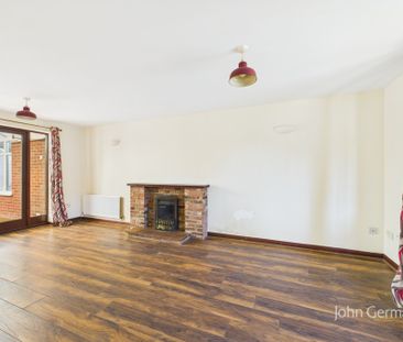 4 bedroom detached to let - Photo 3