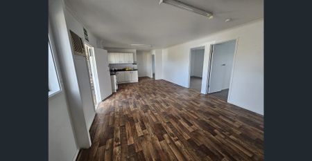 Rental Property in Waterloo Corner - Ideal for Families or Tradespeople - Photo 5