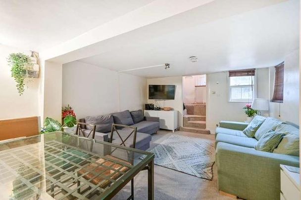 Gunnersbury Lane, Acton, W3 - Photo 1