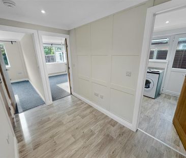 3 bedroom detached bungalow to rent - Photo 6