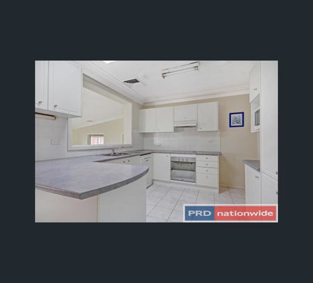93 Lorraine Street, Peakhurst Heights, NSW 2210 - Photo 4