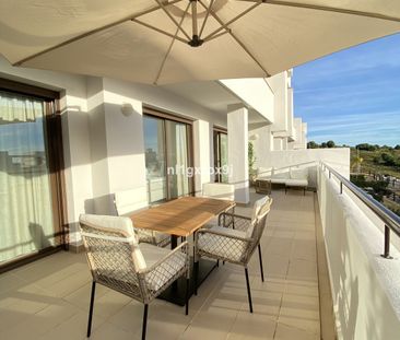 Apartment in Estepona, Costa del Sol - Photo 6