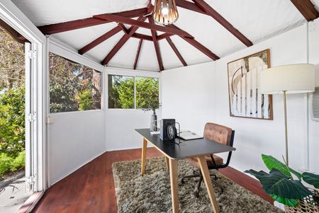 A FAMILY SANCTUARY OF LIGHT, SPACE AND PRIVACY - Photo 2