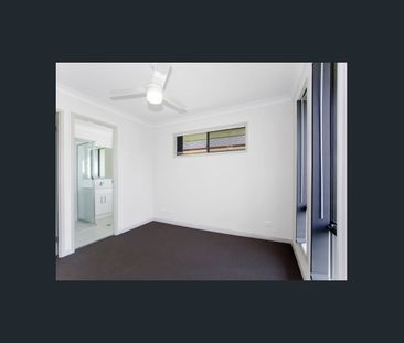 Family Living in Prime Location! - Photo 4