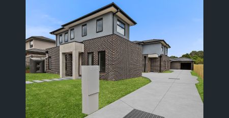 Stylish Near-New Townhouses Offering Modern, Low-Maintenance Living - Photo 4