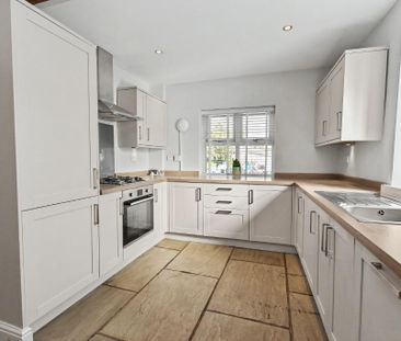 2 bedroom end of terrace house to rent - Photo 5