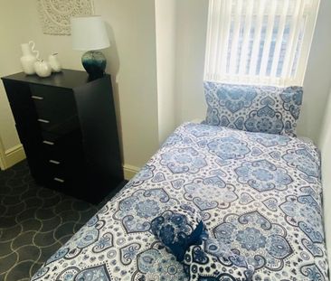 Room in a Shared Flat, Anfield, L4 - Photo 4