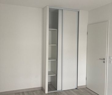 Location Appartement 2 pièces 43m² - Photo 4