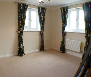 Detached house to rent on - Photo 6