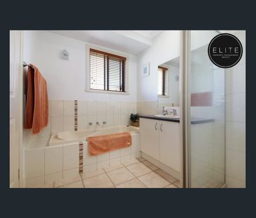 PRIVATE GEM IN CENTRAL WODONGA - Photo 2