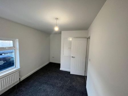 27 Rockview Street, Belfast, BT12 6JQ - Photo 3