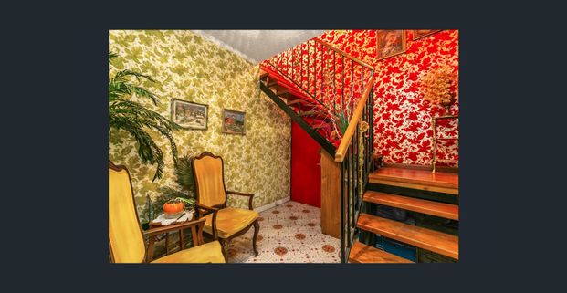 Spacious upstairs unit - Photo 1