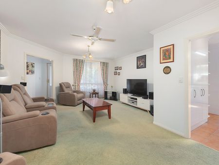 50 Jonas Absalom Drive, Port Macquarie NSW 2444 - House For Rent | Domain - Photo 3
