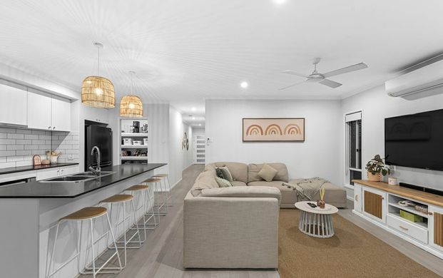 Executive Style Living in Highly Sought-After Carver’s Reach - Photo 1