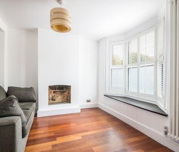 7 Robson Road - Photo 4